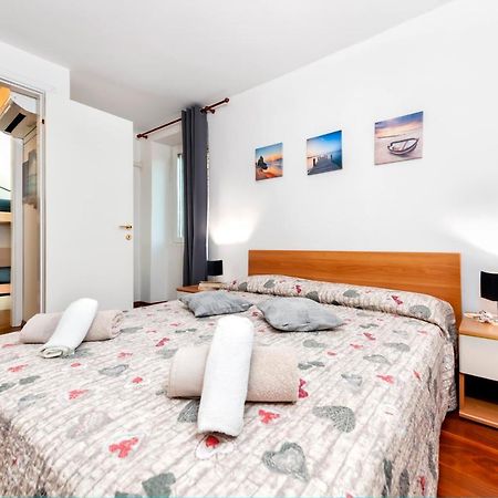 Havana - Apartment With Sea View Rovinj Exterior photo