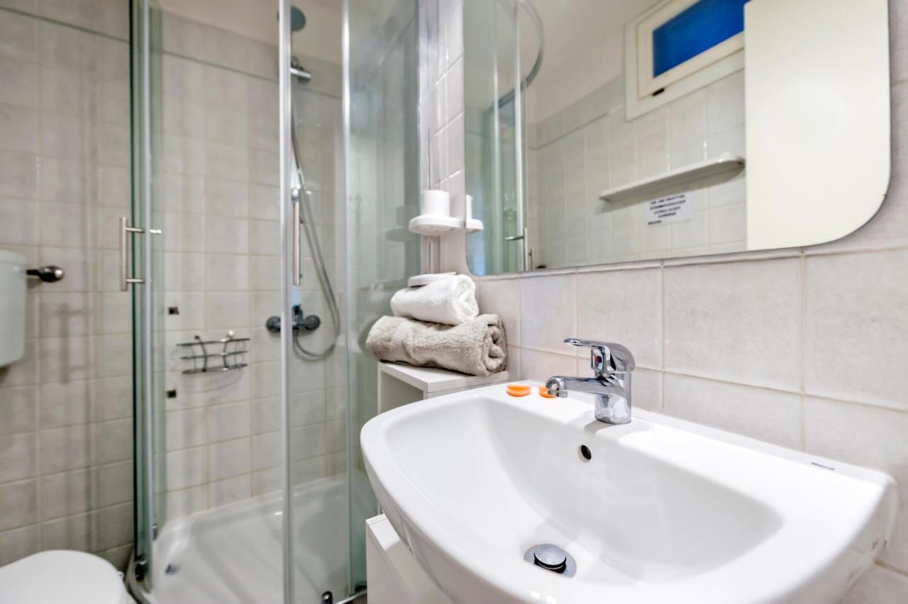 Havana - Apartment With Sea View Rovinj Exterior photo