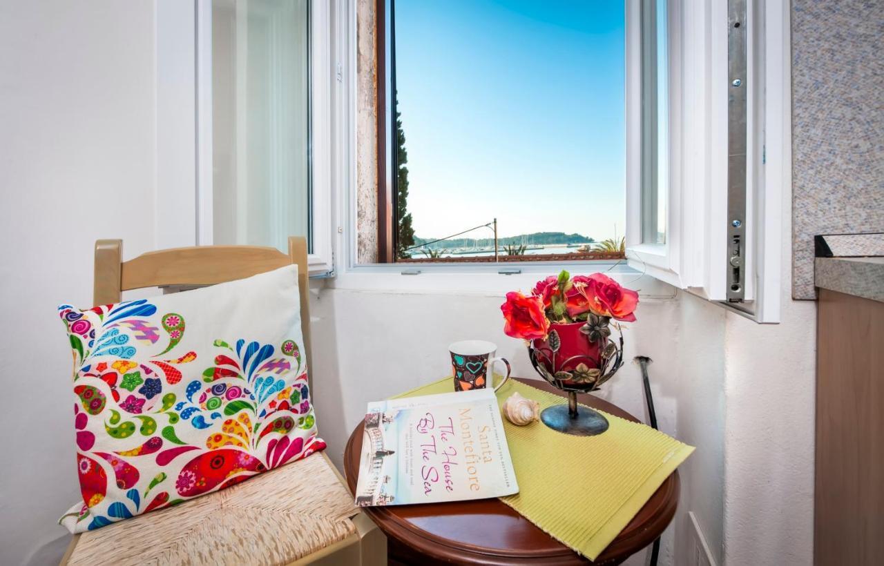 Havana - Apartment With Sea View Rovinj Exterior photo